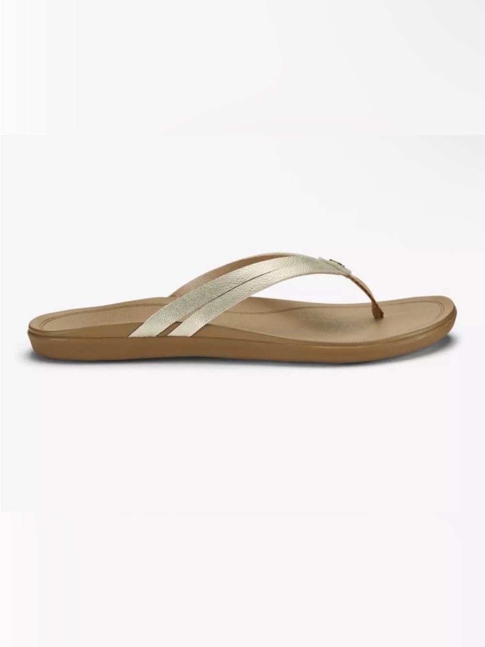 OluKai Ho‘opio Hui Like New Women's Leather Sandals Gold Straps Tan sole